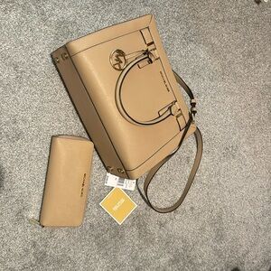 Matching Michael Kors set